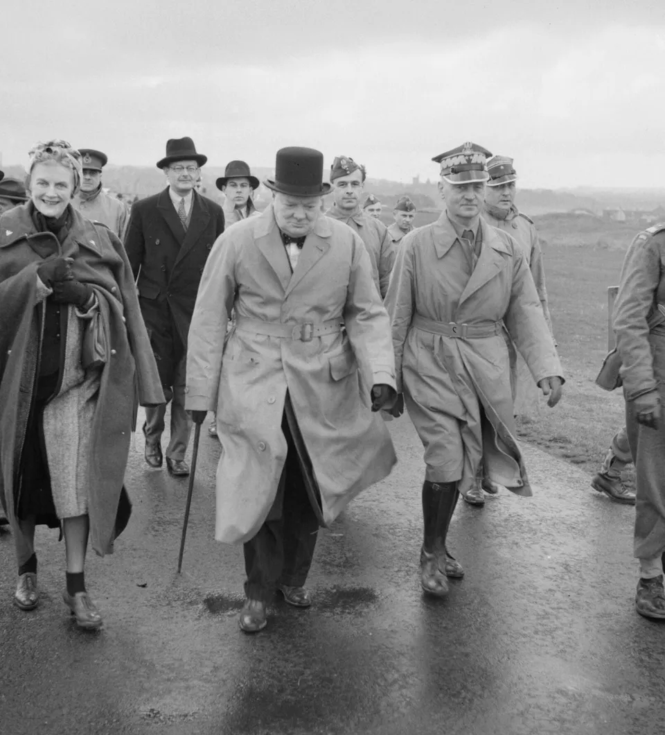 Winston_Churchill_during_the_Second_World_War_in_the_United_Kingdom_H4963