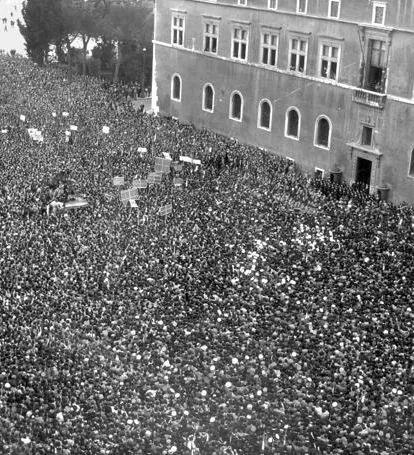 piazza_venezia_dichiarazione_guerra